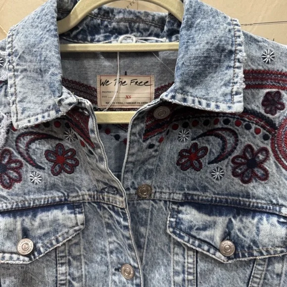 Free People Embroidered Denim Jacket Cable Knit Sleeves Slouchy Applique